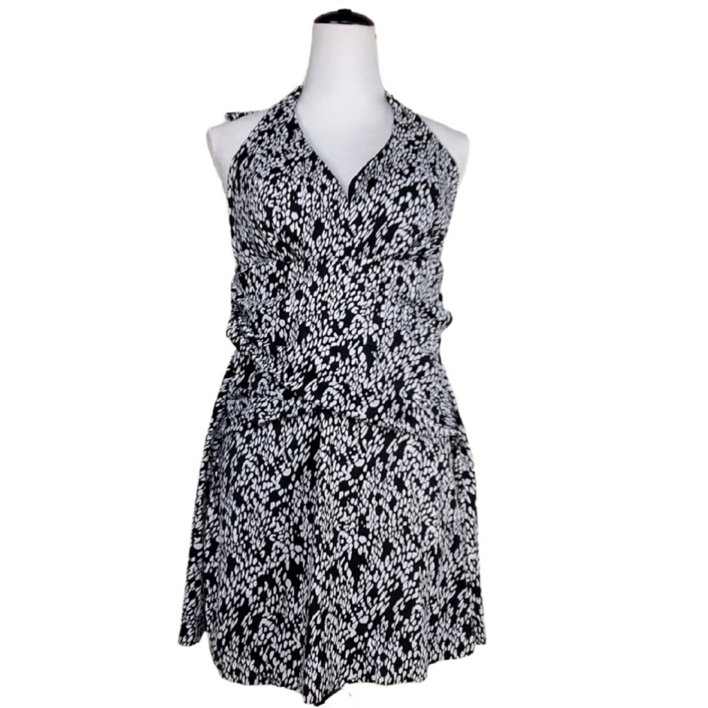 Swimsuit Dress Black & White abstract pattern no tags see measurements